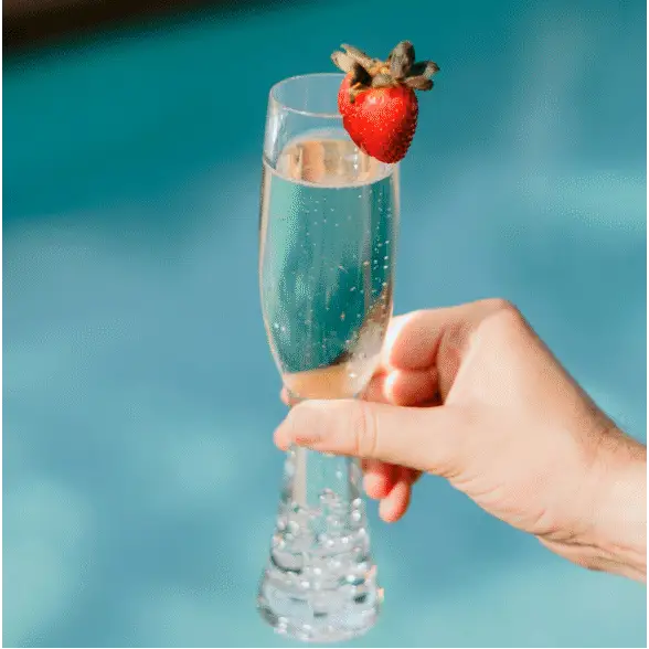 D-Still Unbreakable Champagne Flute W/Bubble Base Polycarbonate - 180mL: Pack of 4 - Stemware