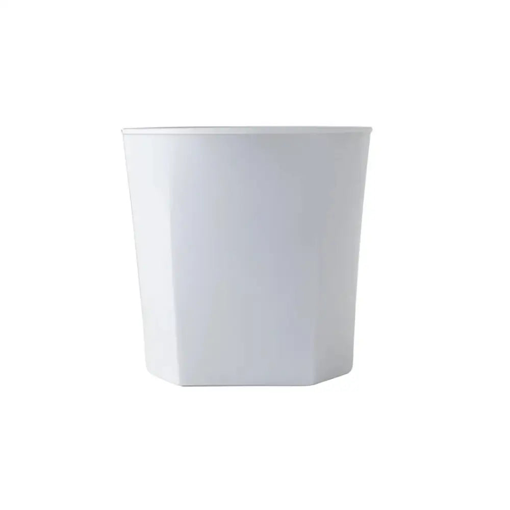 The Jasper 270mL polycarbonate tumbler boasts a glass-like finish, thick base, and stackable design, ideal for cocktails in bars and homes. -Unbreakable Drinkware